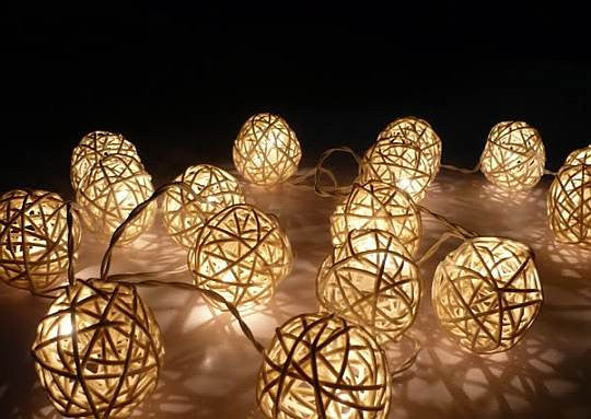 1 Set of 20 LED Cream White 5cm Rattan Cane Ball Battery Powered String Lights Christmas Gift Home Wedding Party Bedroom Decoration Table Centrepiece ShopFrenzy